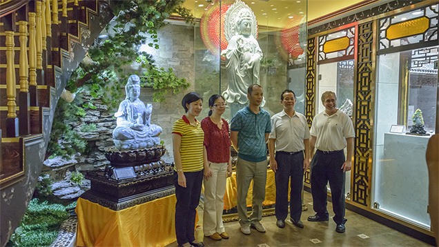 Jadeite experts and GIA team