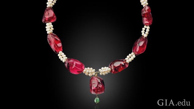 The Fall 2019 Gems & Gemology issue features an examination of the gem art of the Taj Mahal, an iconic architectural treasure erected at the pinnacle of the Mughal dynasty. The seventeenth-century necklace on the cover features seven spinels from Tajikistan, pearls and a pear-shaped emerald cabochon drop. The spinels are inscribed with the names of various Mughal emperors. The necklace was sold by Christie’s New York in June 2019 for more than $3 million. Photo courtesy of Christie’s.