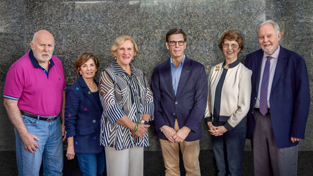  During the GIA Board of Governors meeting in early November at the Institute’s headquarters in Carlsbad, CA, the Institute honored Susan M. Jacques with its highest honor, the Richard T. Liddicoat Award for Distinguished Achievement.